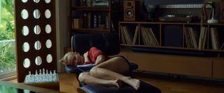 Yuliya Peresild feet photo 10