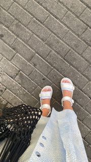 Yuliya Topolnitskaya feet photo 10