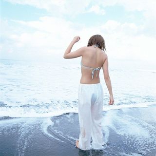 Yumi Adachi feet photo 1