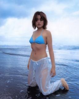 Yumi Adachi feet photo 1