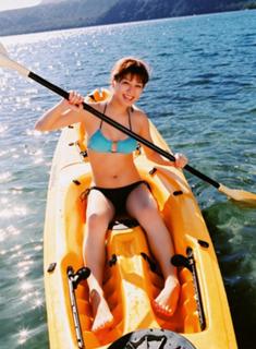 Yumi Sugimoto feet photo thumbnail