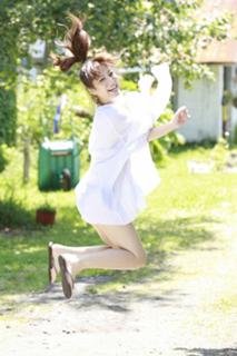 Yumi Sugimoto feet photo thumbnail