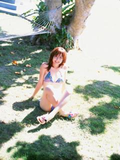 Yumi Sugimoto feet photo thumbnail