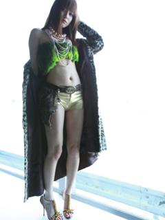 Yumi Sugimoto feet photo thumbnail