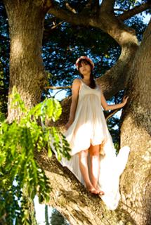 Yumi Sugimoto feet photo thumbnail