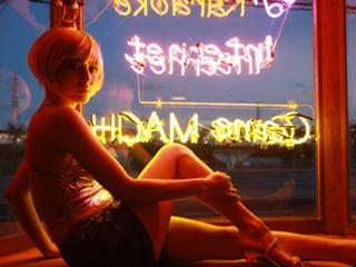 Yumi Sugimoto feet photo thumbnail