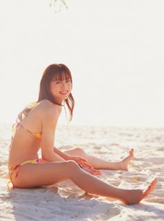 Yumi Sugimoto feet photo thumbnail