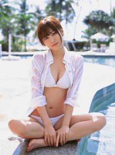 Yumi Sugimoto feet photo thumbnail