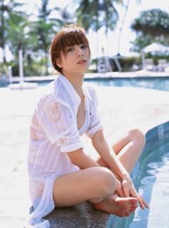 Yumi Sugimoto feet photo thumbnail