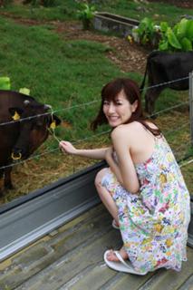 Yumi Sugimoto feet photo thumbnail