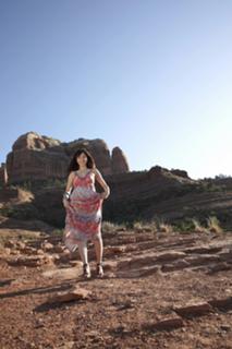 Yumi Sugimoto feet photo thumbnail