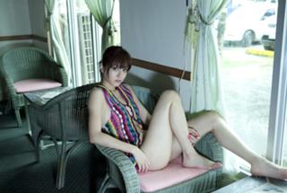 Yumi Sugimoto feet photo thumbnail
