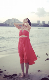 Yumi Sugimoto feet photo thumbnail