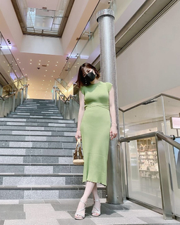 Yumi Sugimoto feet photo thumbnail