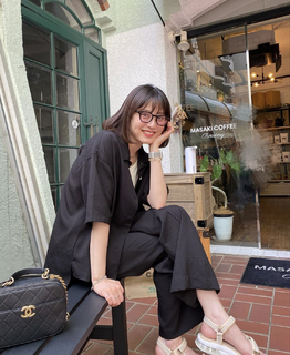 Yumi Sugimoto feet photo thumbnail