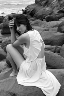 Yumi Sugimoto feet photo thumbnail