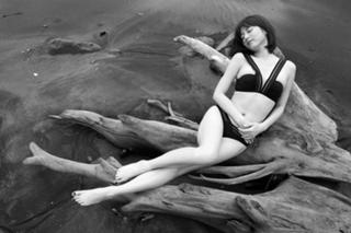 Yumi Sugimoto feet photo thumbnail