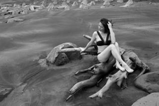 Yumi Sugimoto feet photo thumbnail