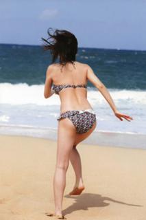 Yumi Sugimoto feet photo thumbnail