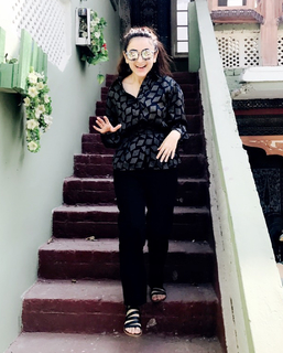 Yumna Zaidi feet photo 11