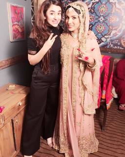 Yumna Zaidi feet photo 10
