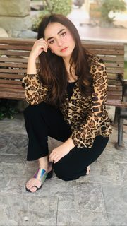 Yumna Zaidi feet photo 2