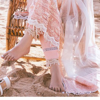 Yumna Zaidi feet photo 6