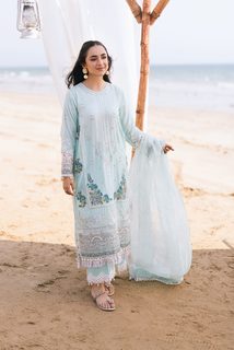 Yumna Zaidi feet photo 20