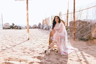 Yumna Zaidi feet photo 17