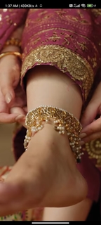 Yumna Zaidi feet photo 2
