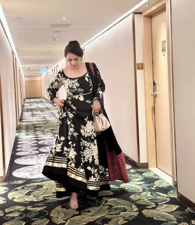 Yumna Zaidi feet photo 18