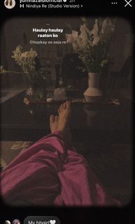 Yumna Zaidi feet photo 7