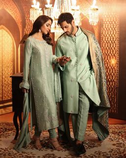 Yumna Zaidi feet photo 2
