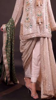 Yumna Zaidi feet photo 2