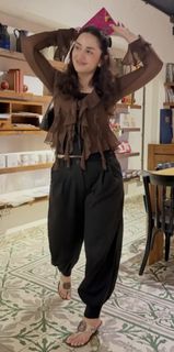 Yumna Zaidi feet photo 1