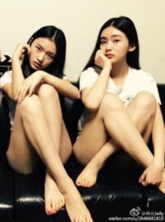 Yun Lin feet photo 14