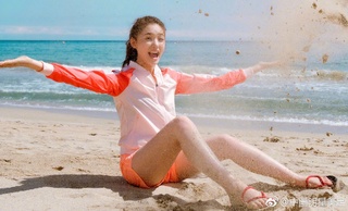 Yun Lin feet photo 6