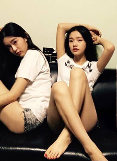 Yun Lin feet photo 20