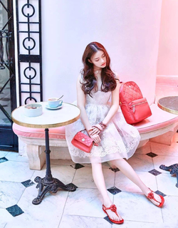 Yun Lin feet photo 6