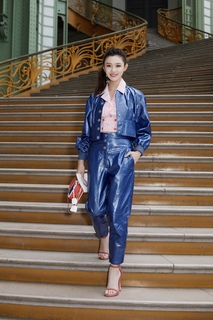 Yun Lin feet photo 4