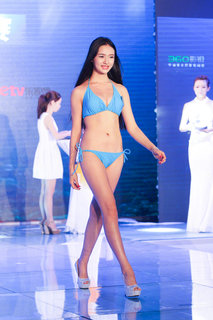 Yun Lin feet photo 13