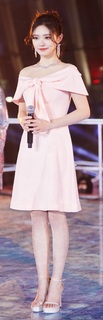 Yun Lin feet photo 17