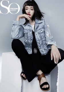 Yun Lin feet photo 15