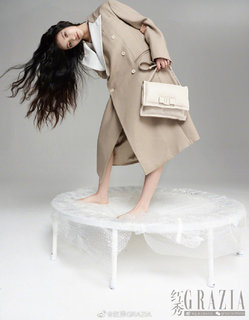 Yun Lin feet photo 10