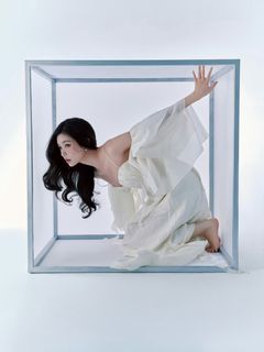 Yun Lin feet photo 12