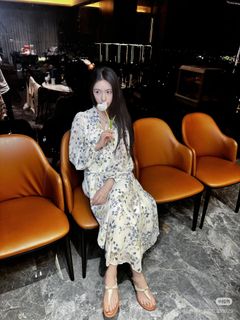 Yun Lin feet photo 14