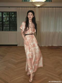 Yun Lin feet photo 5