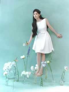 Yun Lin feet photo 12