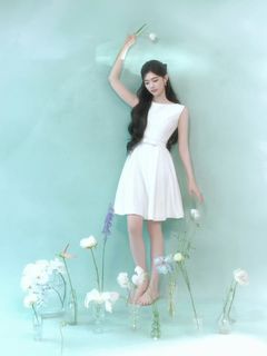 Yun Lin feet photo 11