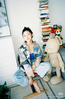 Yun Lin feet photo 13